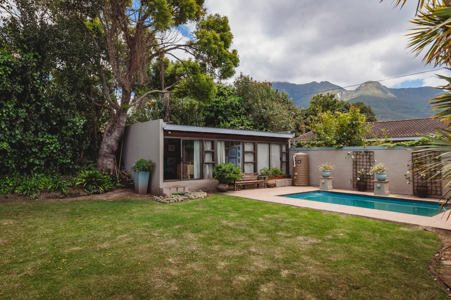 4 Bedroom Property for Sale in Fernridge Western Cape